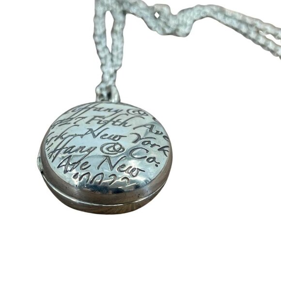 Tiffany & Co. Silver Notes Oval Fifth Ave Locket Pendant Necklace 16" – Rare! - Picture 5 of 7